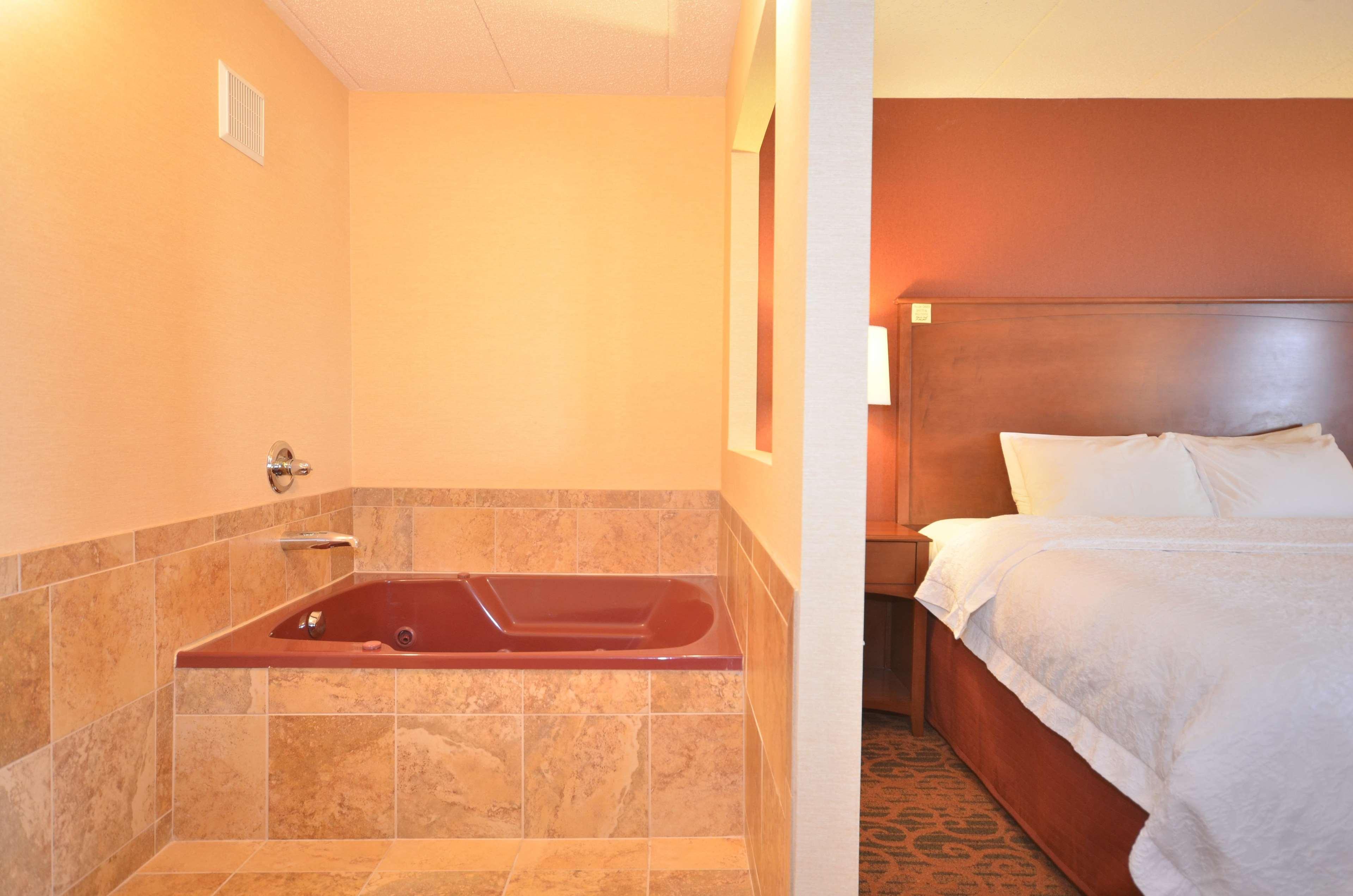 Hampton Inn Troy Exterior photo