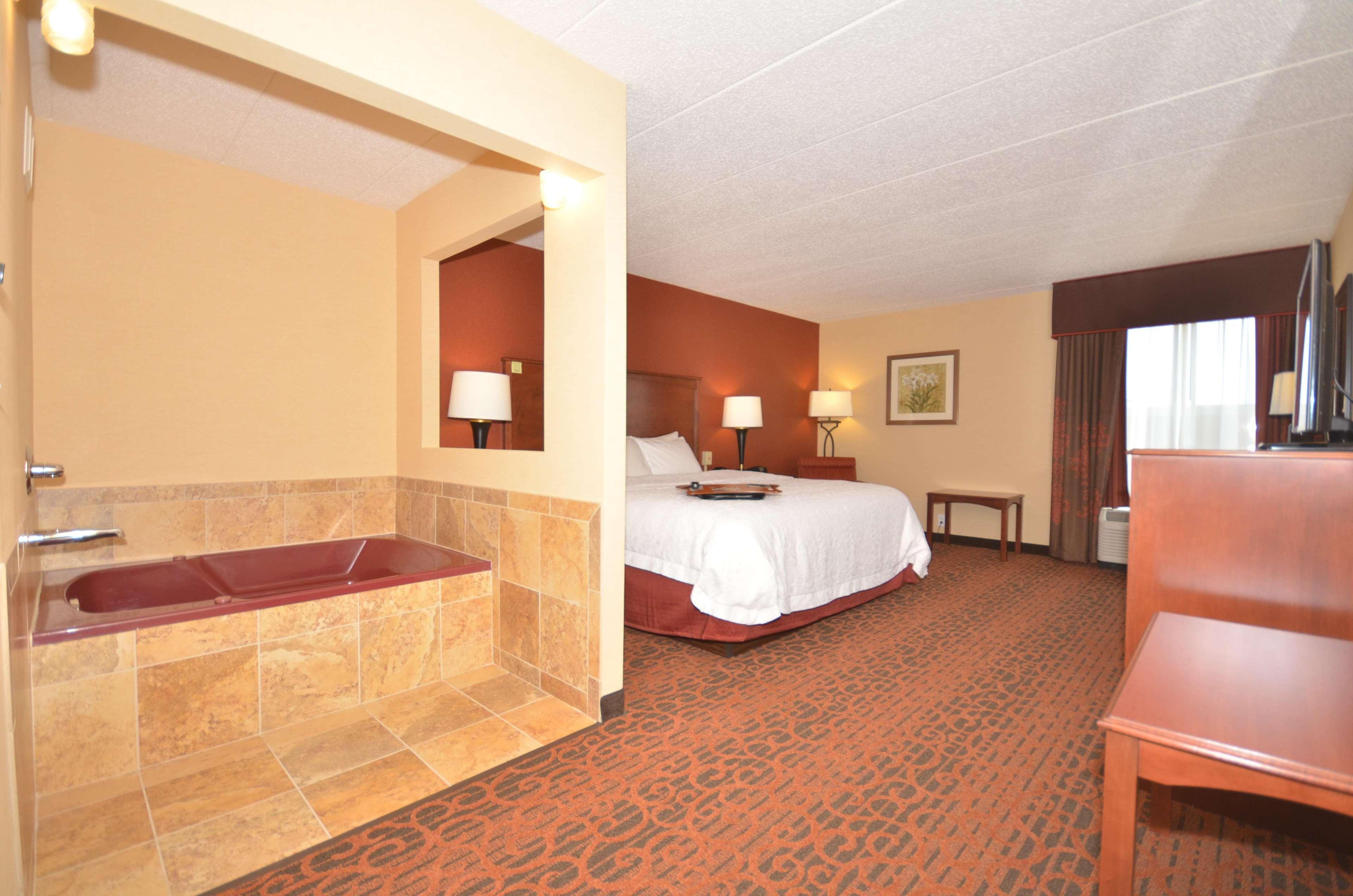 Hampton Inn Troy Exterior photo